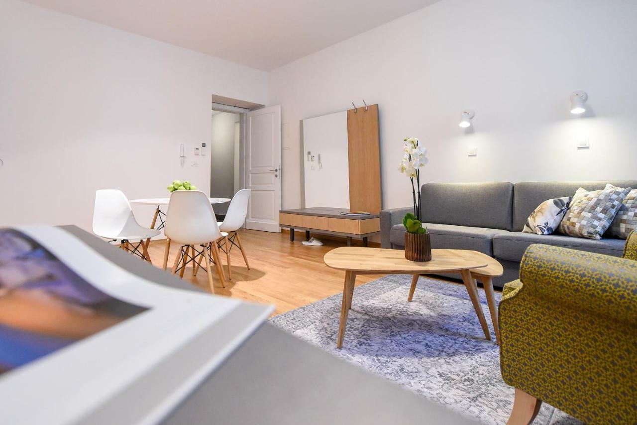 City Centre Chic Apartment Ljubljana 1/4 Bagian luar foto